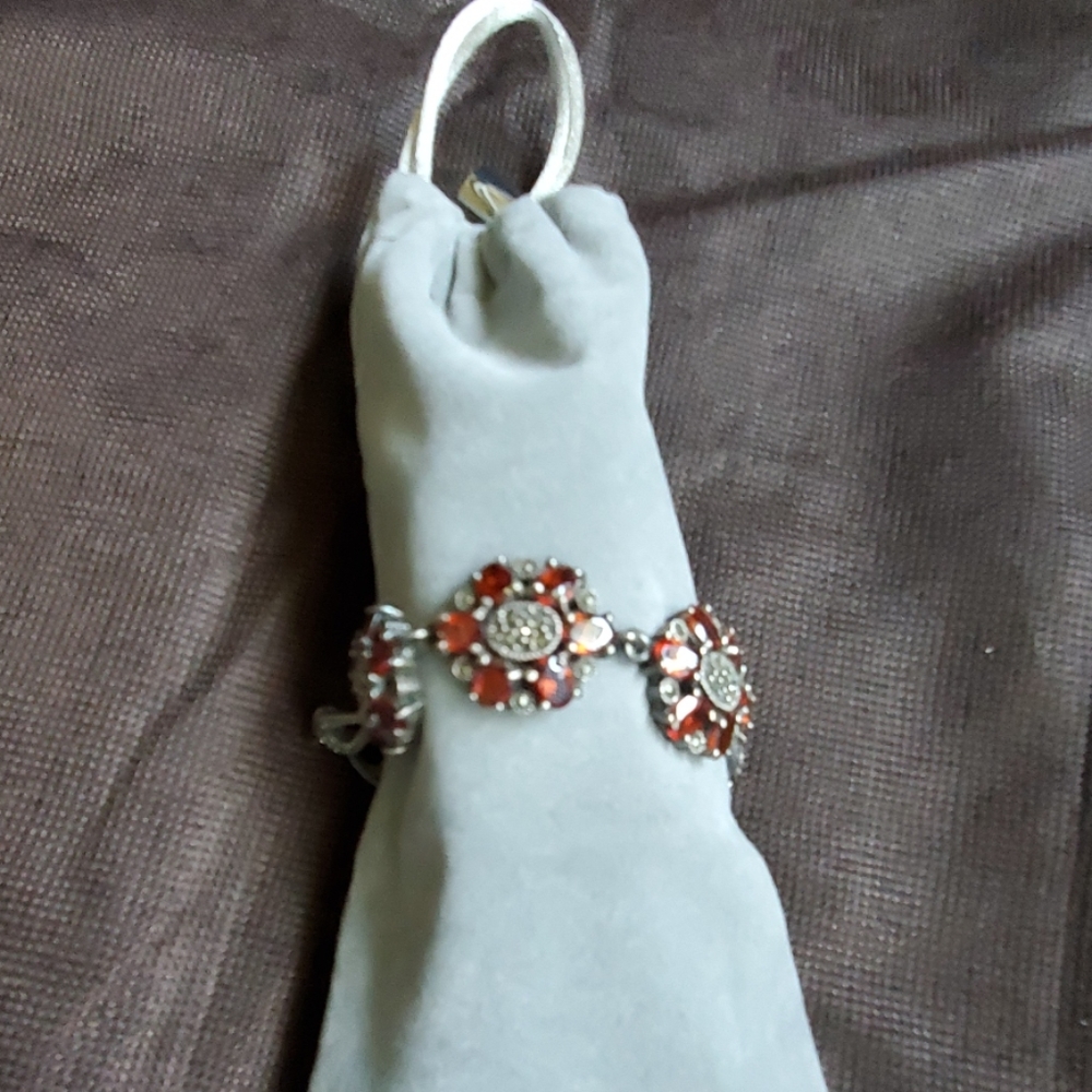 Gorgeous sterling silver bracelet